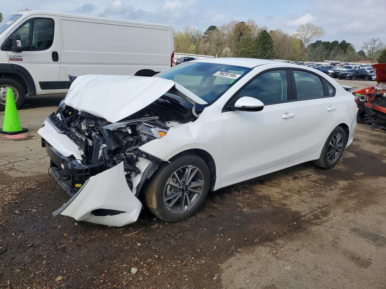 Salvage Kia Forte Image