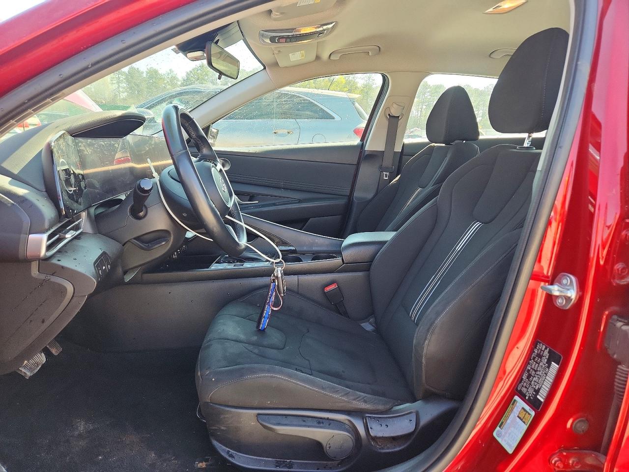 Hyundai ELANTRA Sel