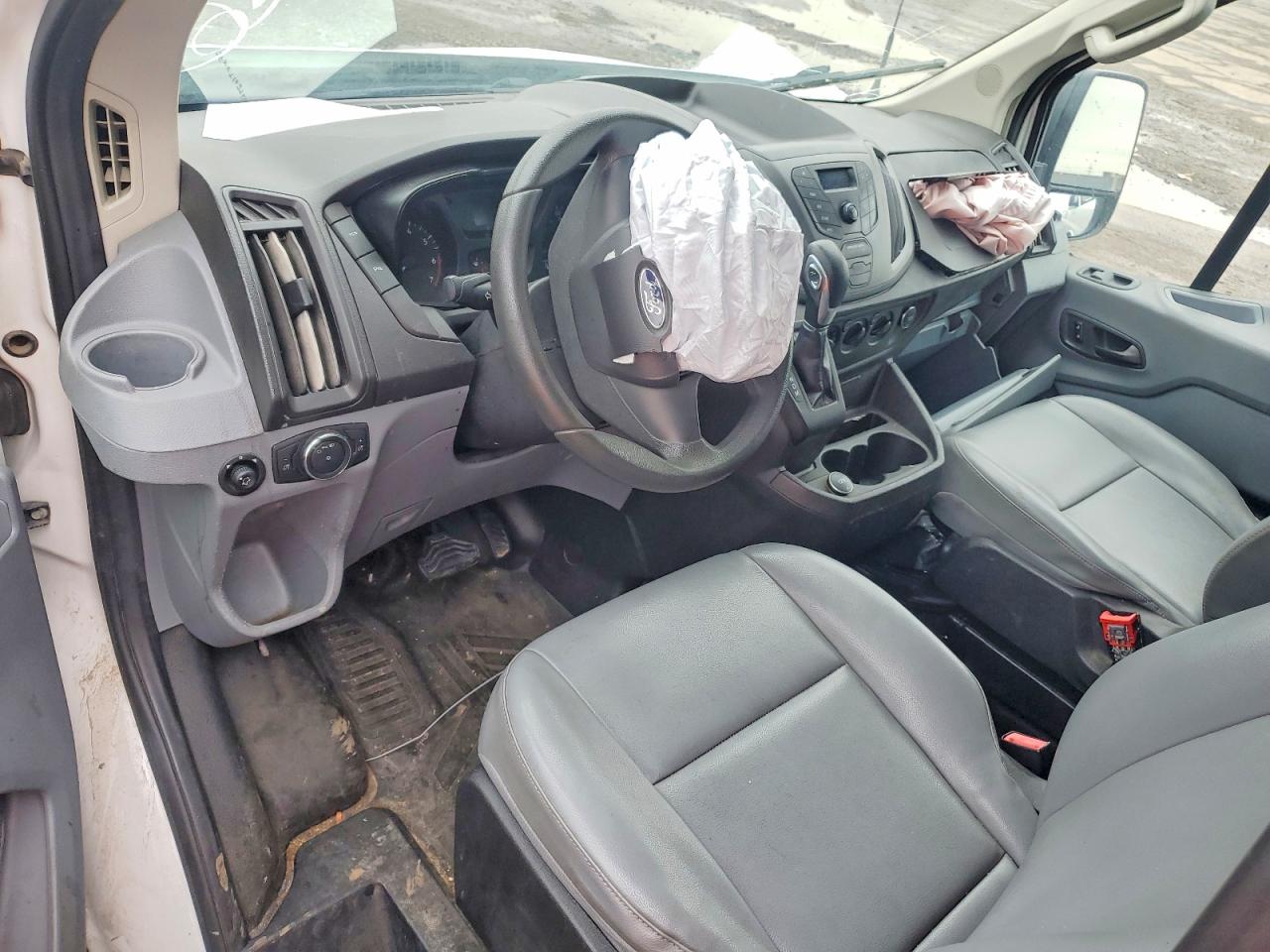Ford Transit T-150