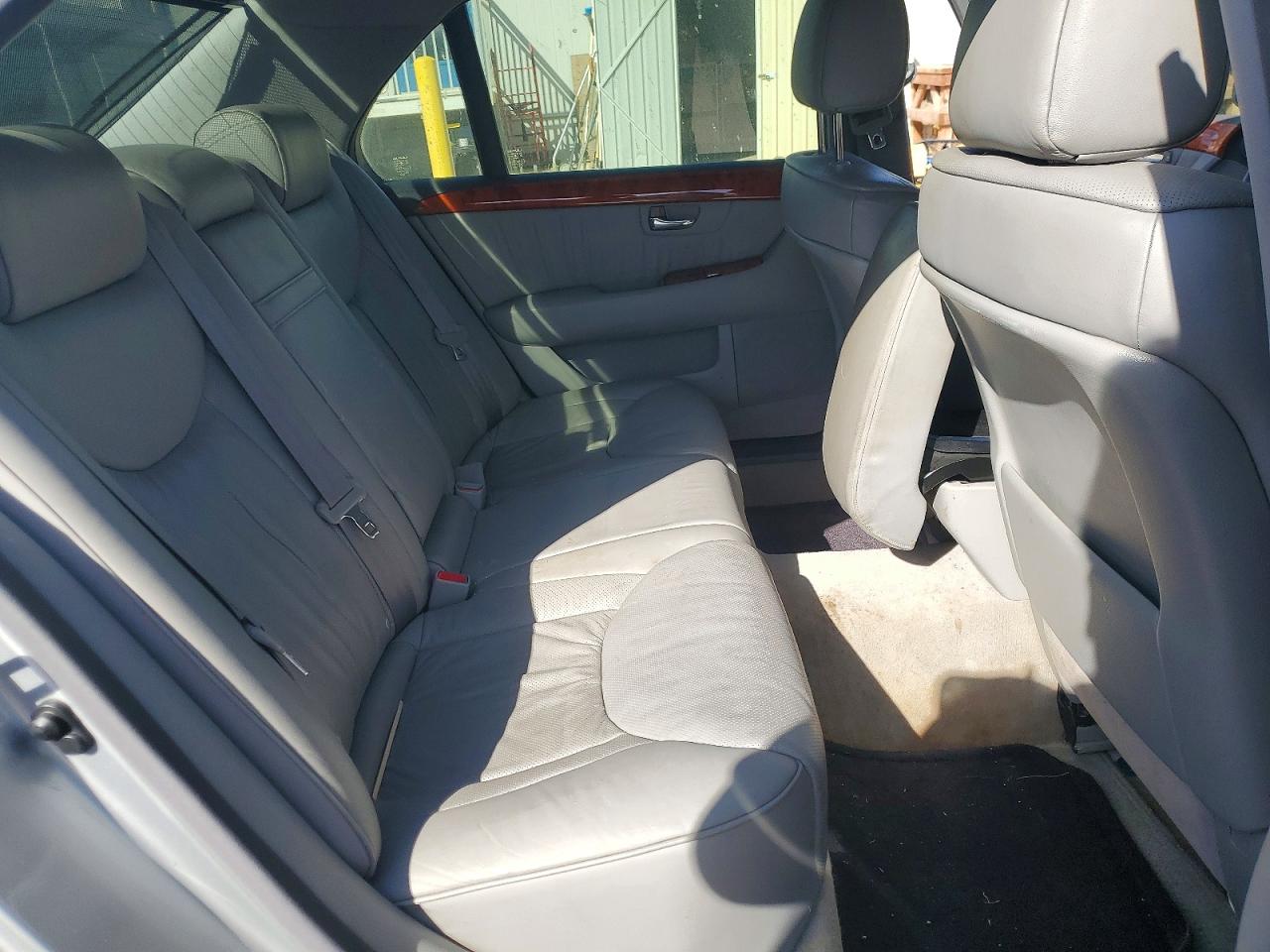 Lexus LS 430