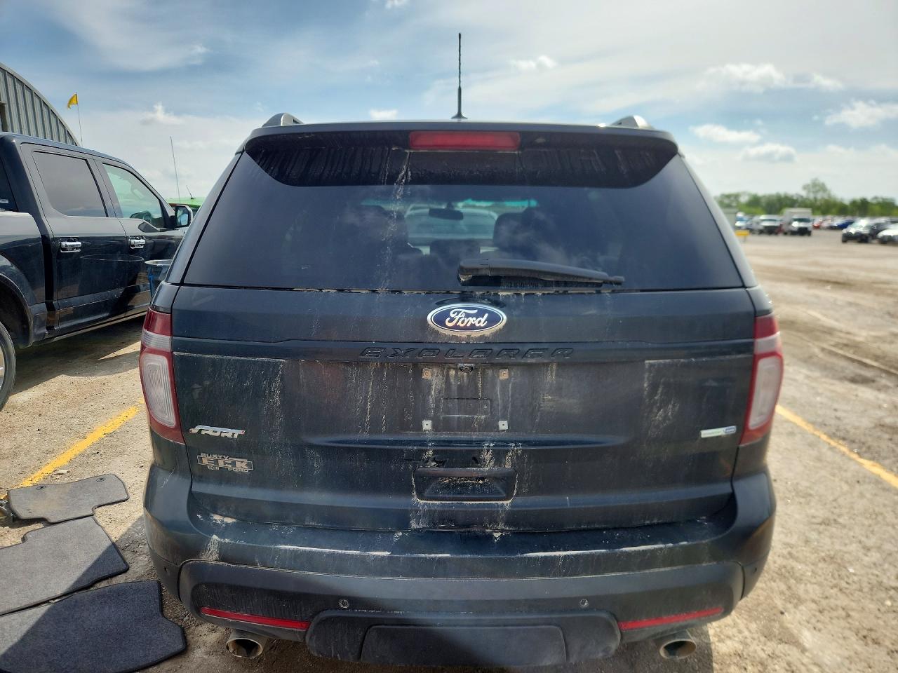 Ford Explorer Sport