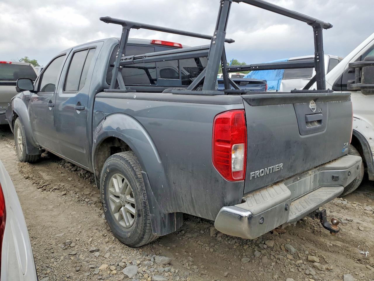 Nissan Frontier Sv