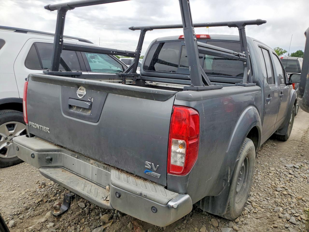 Nissan Frontier Sv