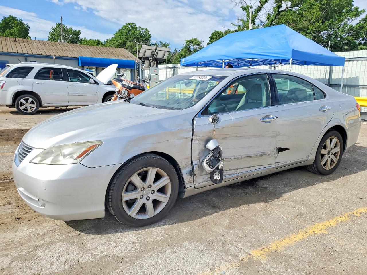Salvage Lexus Es Image