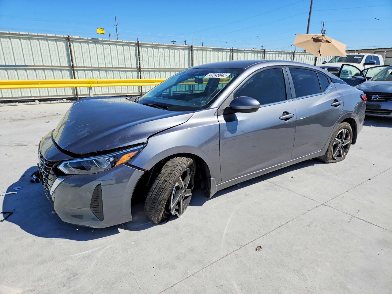 Salvage Nissan Sentra Image
