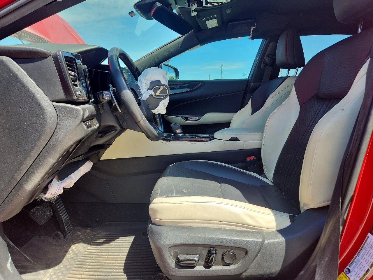 Lexus NX Base
