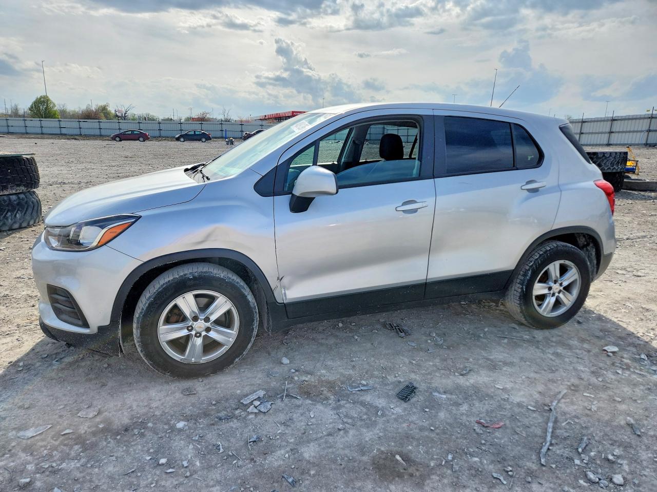 Salvage Chevrolet Trax Image
