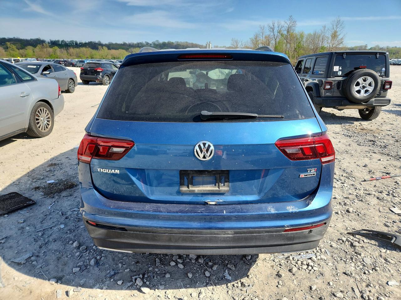 Volkswagen Tiguan S