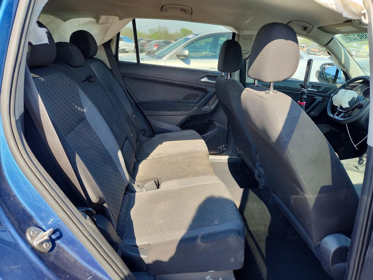 Volkswagen Tiguan S