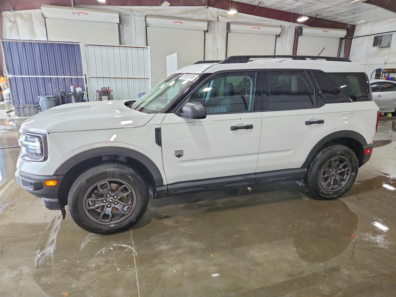 Salvage Ford Bronco Image
