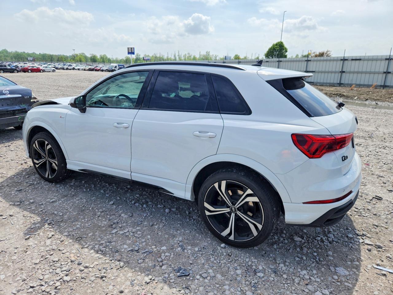 Audi Q3 Premium Plus S Line 45