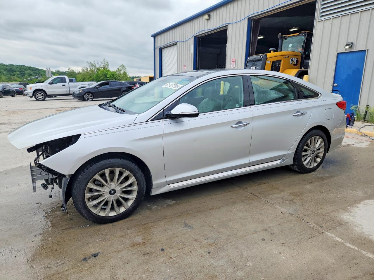 Salvage Hyundai SONATA Image