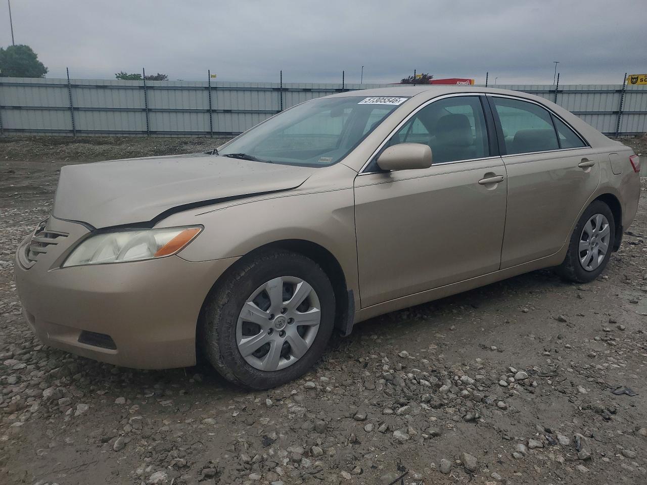 Salvage Toyota Camry Image