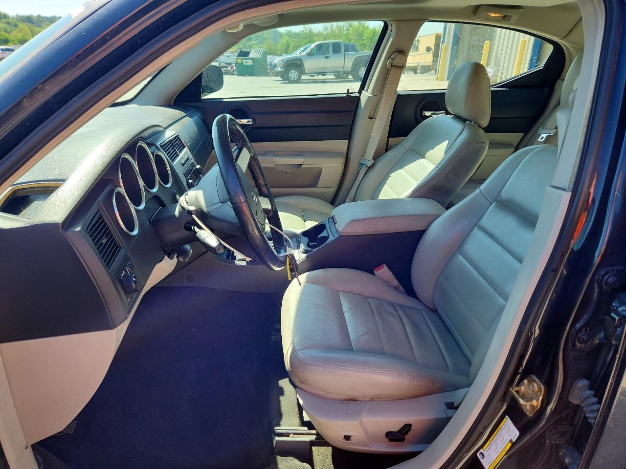 Dodge Charger Se