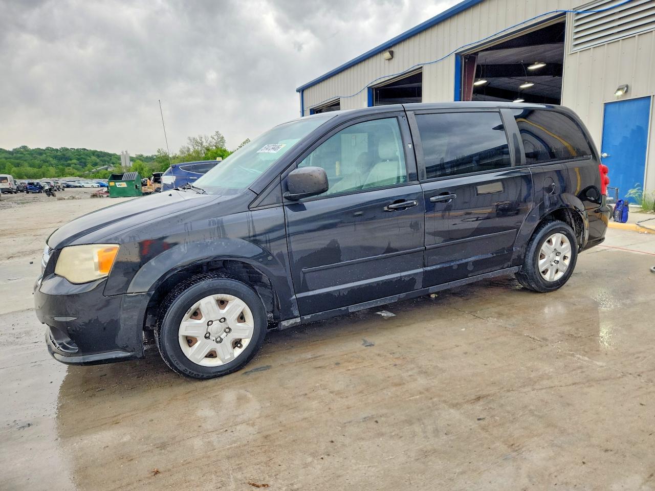 Salvage Dodge Caravan Image