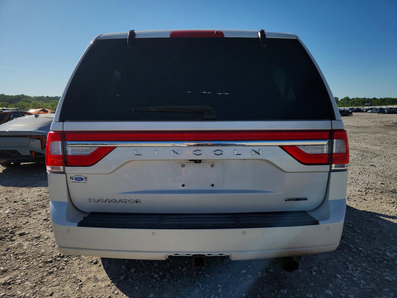 Lincoln Navigator