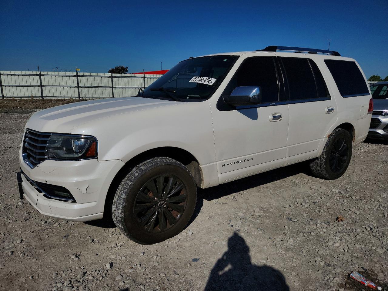 Salvage Lincoln Navigator Image