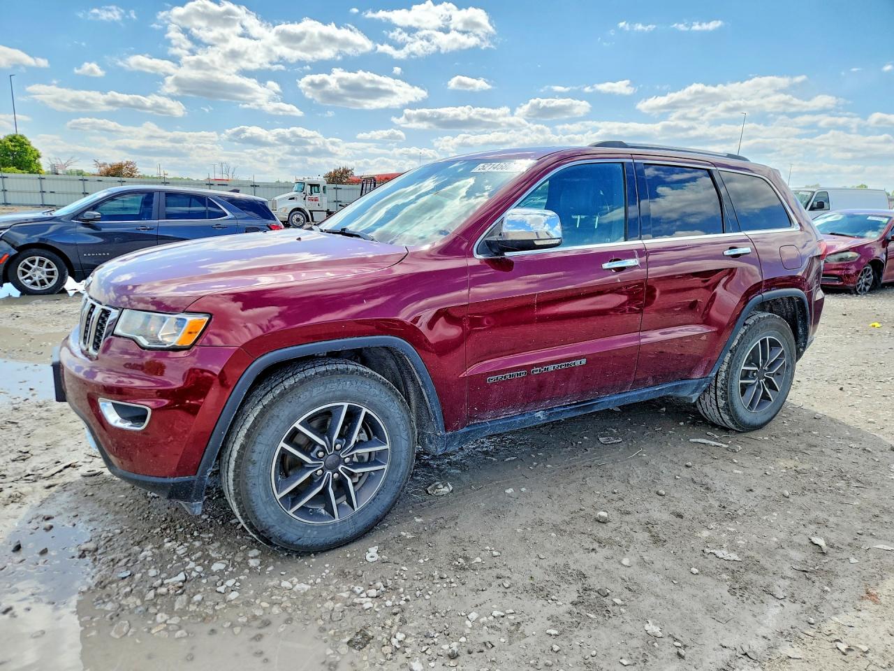 Salvage Jeep Cherokee Image