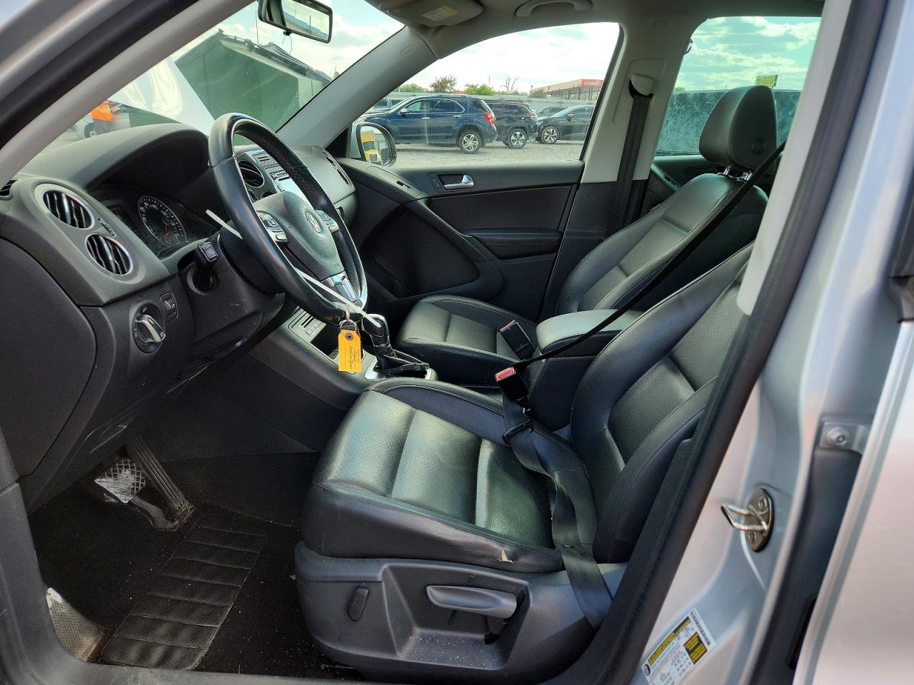 Volkswagen Tiguan S