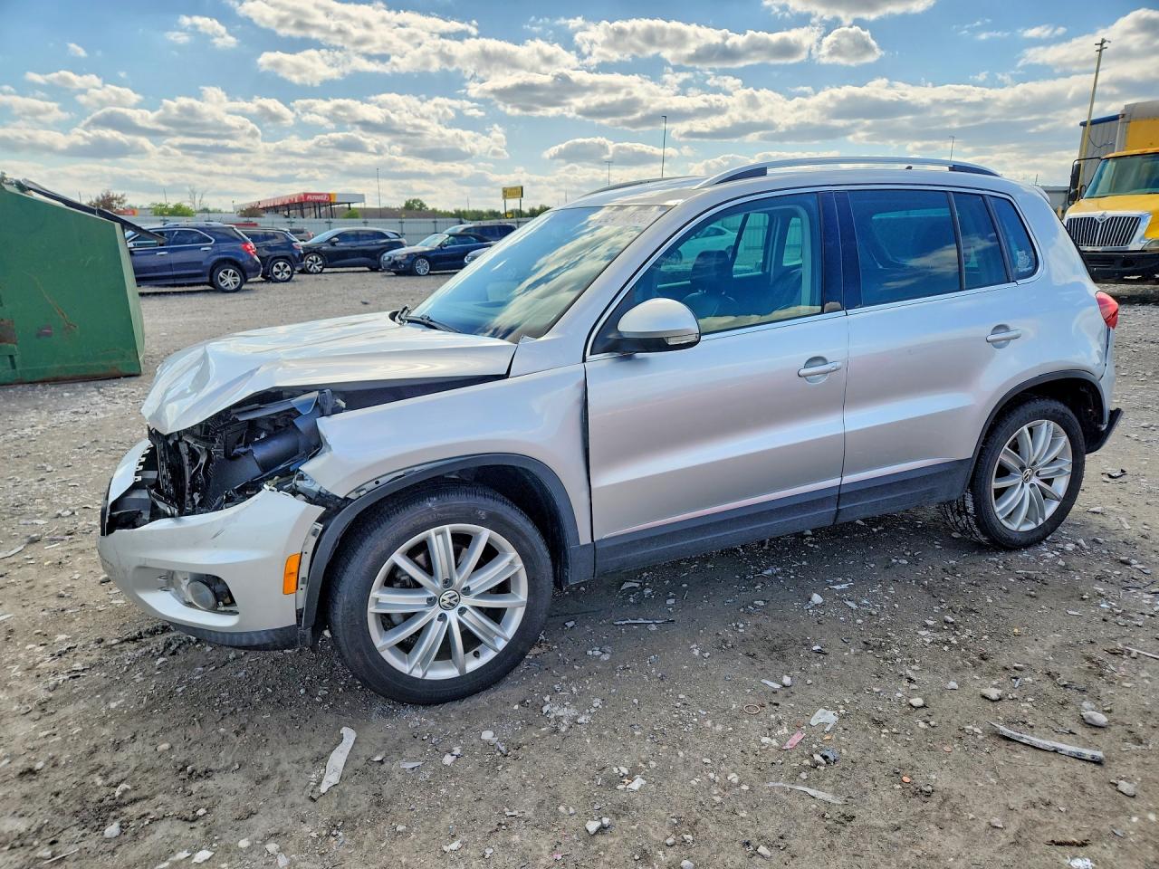 Salvage Volkswagen Tiguan Image