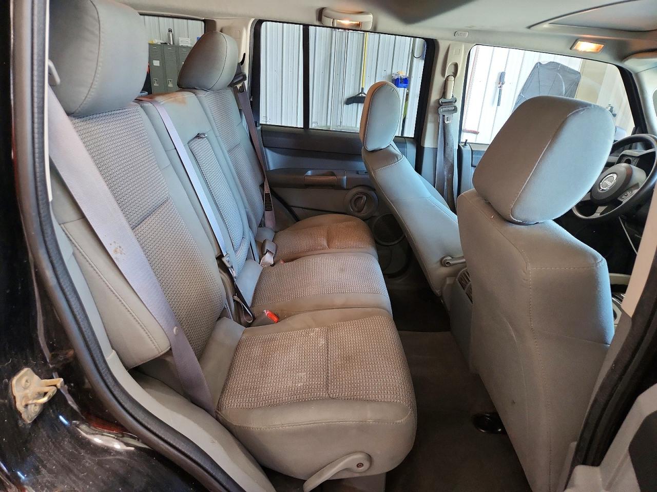 Jeep Commander