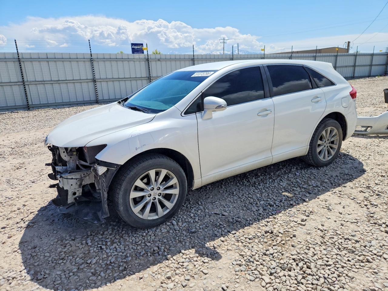 Salvage Toyota Venza Image