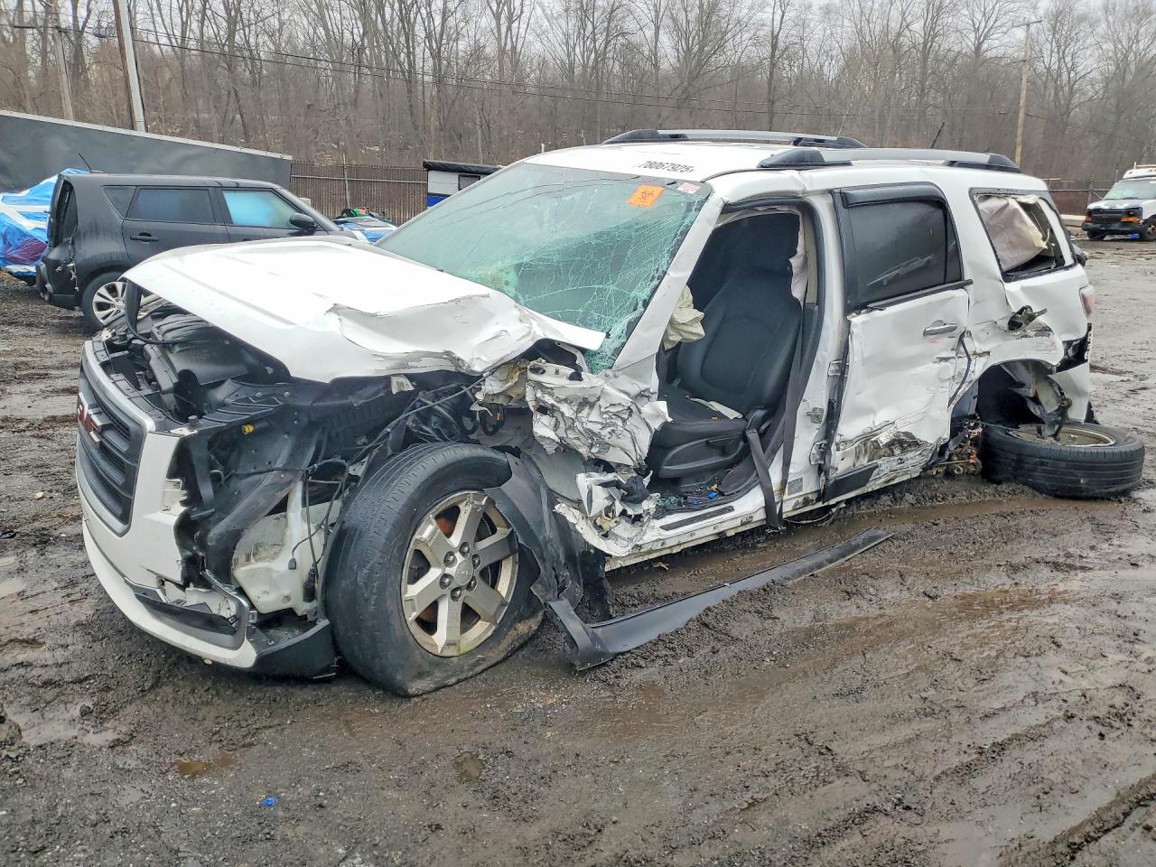 Salvage GMC Acadia Image