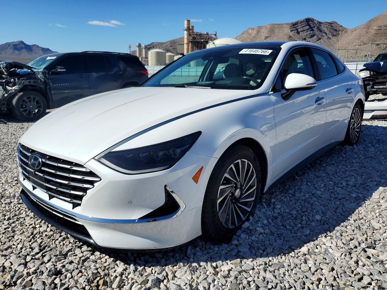 Salvage Hyundai SONATA Image