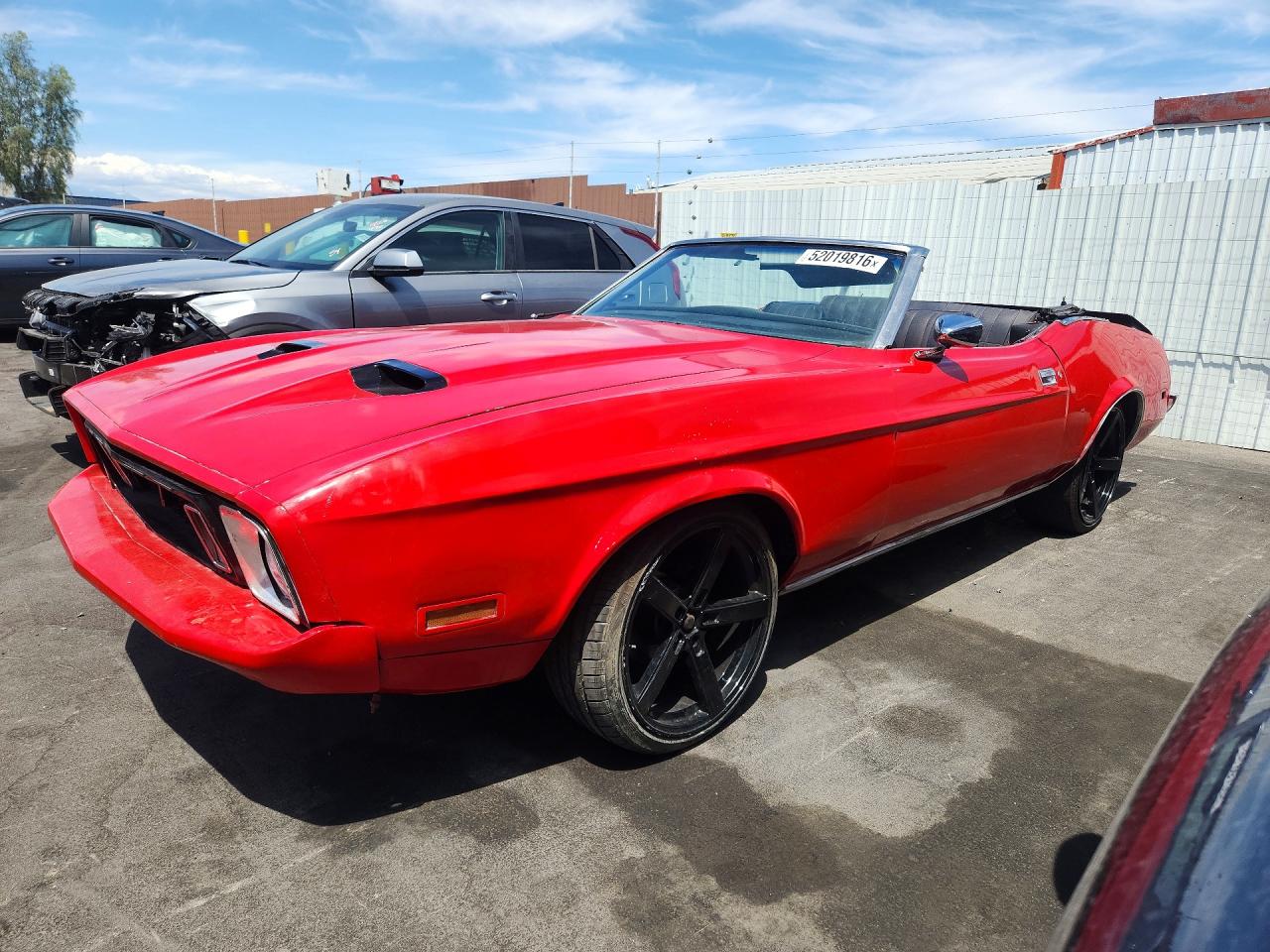 Salvage Ford Mustang Image