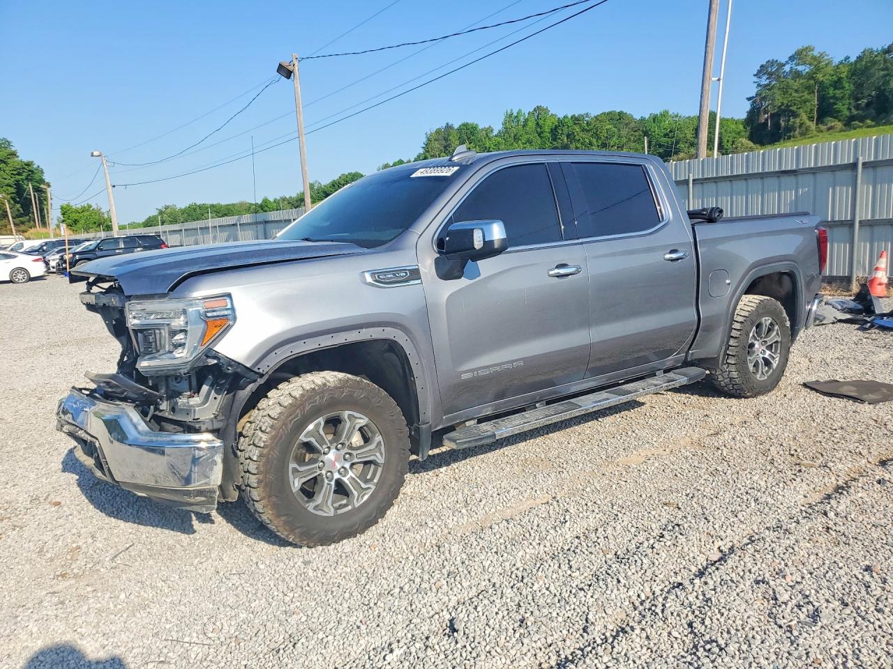 Salvage GMC Sierra Image