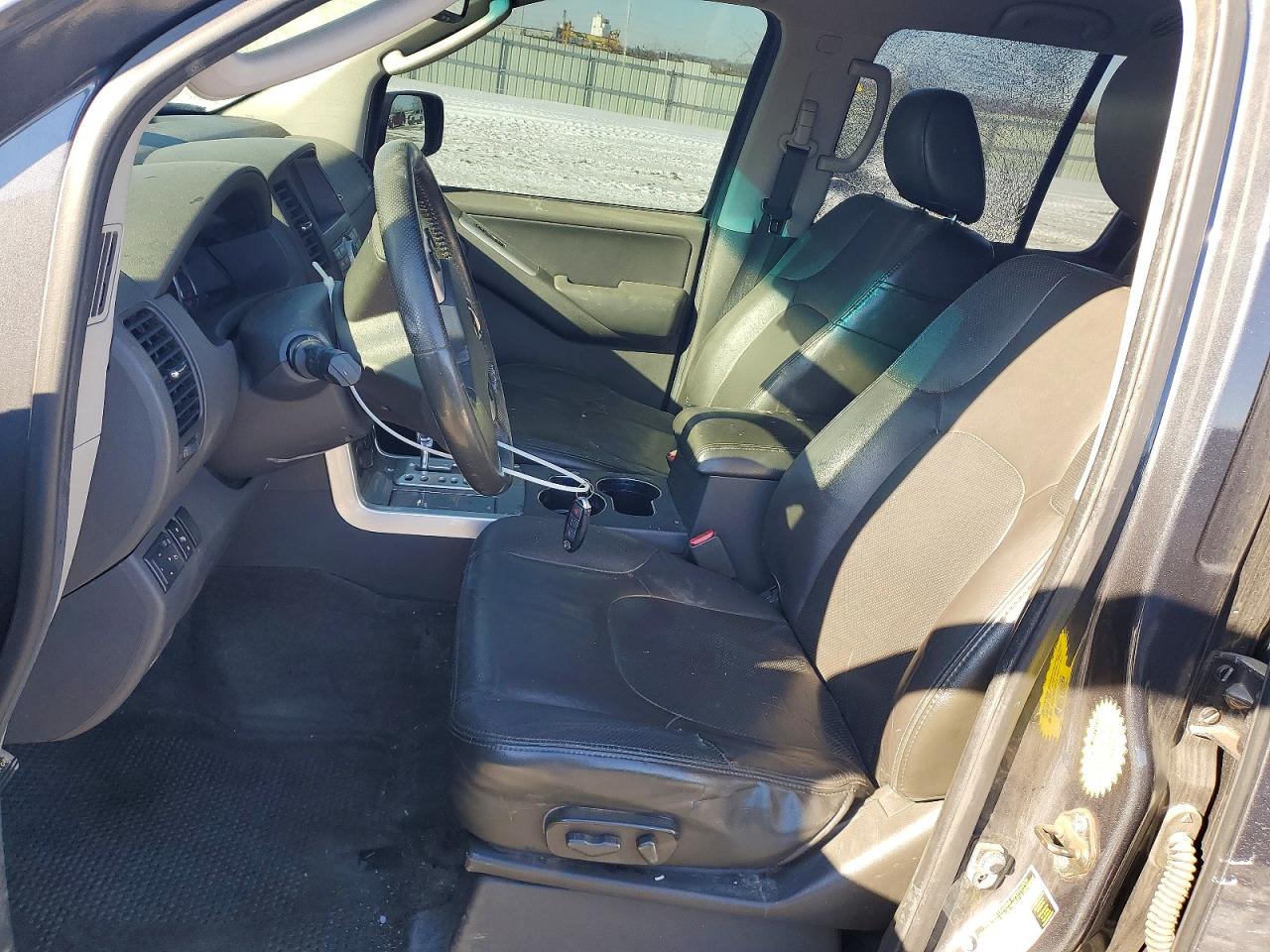 Nissan Pathfinder S
