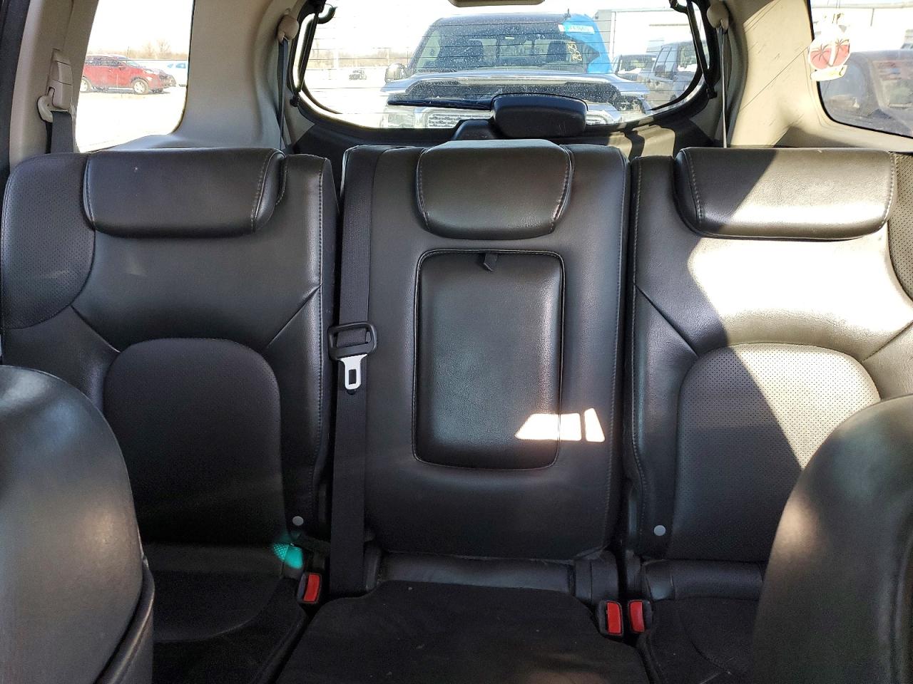 Nissan Pathfinder S