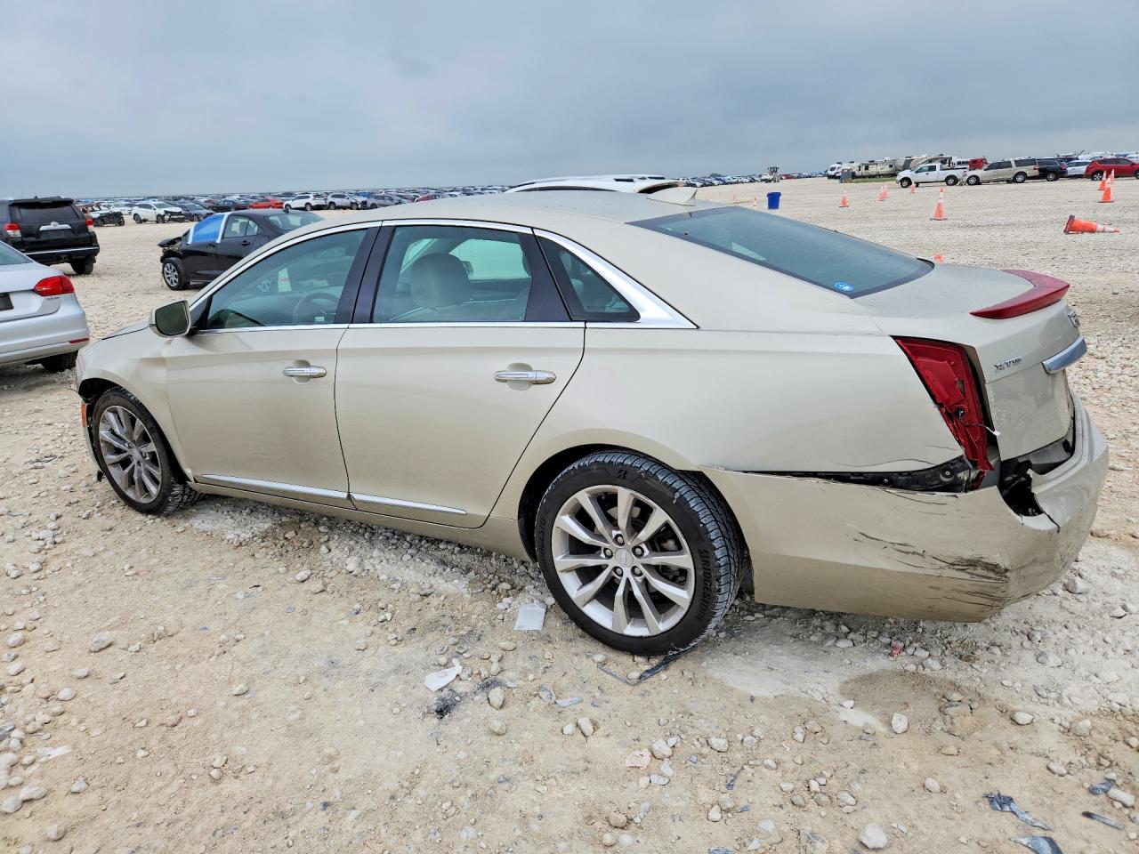Cadillac XTS Luxury Collection