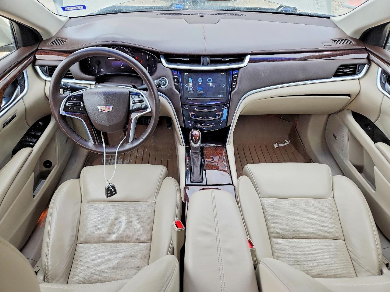Cadillac XTS Luxury Collection