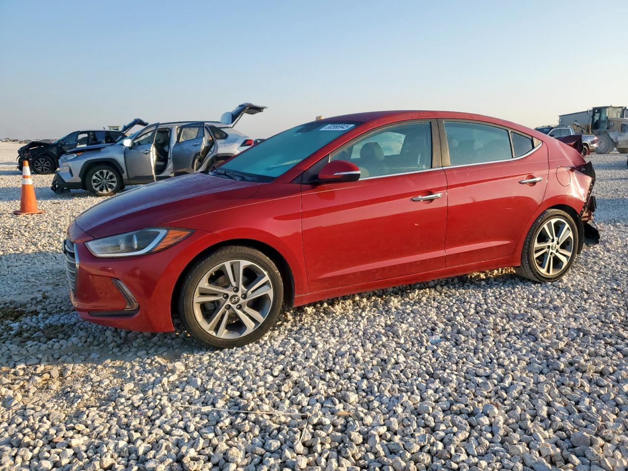 Salvage Hyundai ELANTRA Image