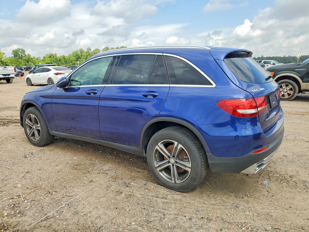 Mercedes-Benz GLC 300