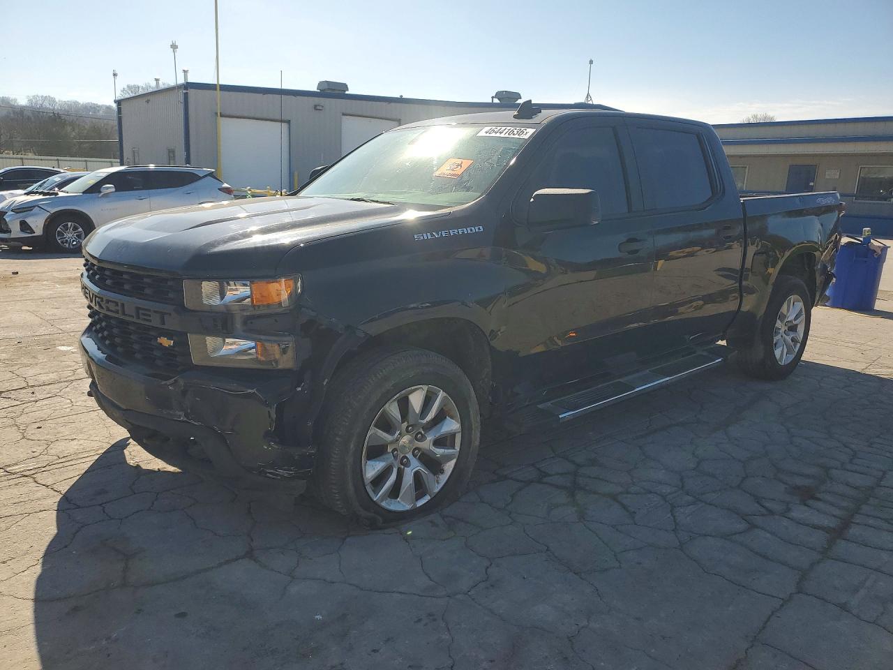 Salvage Chevrolet Silverado Image