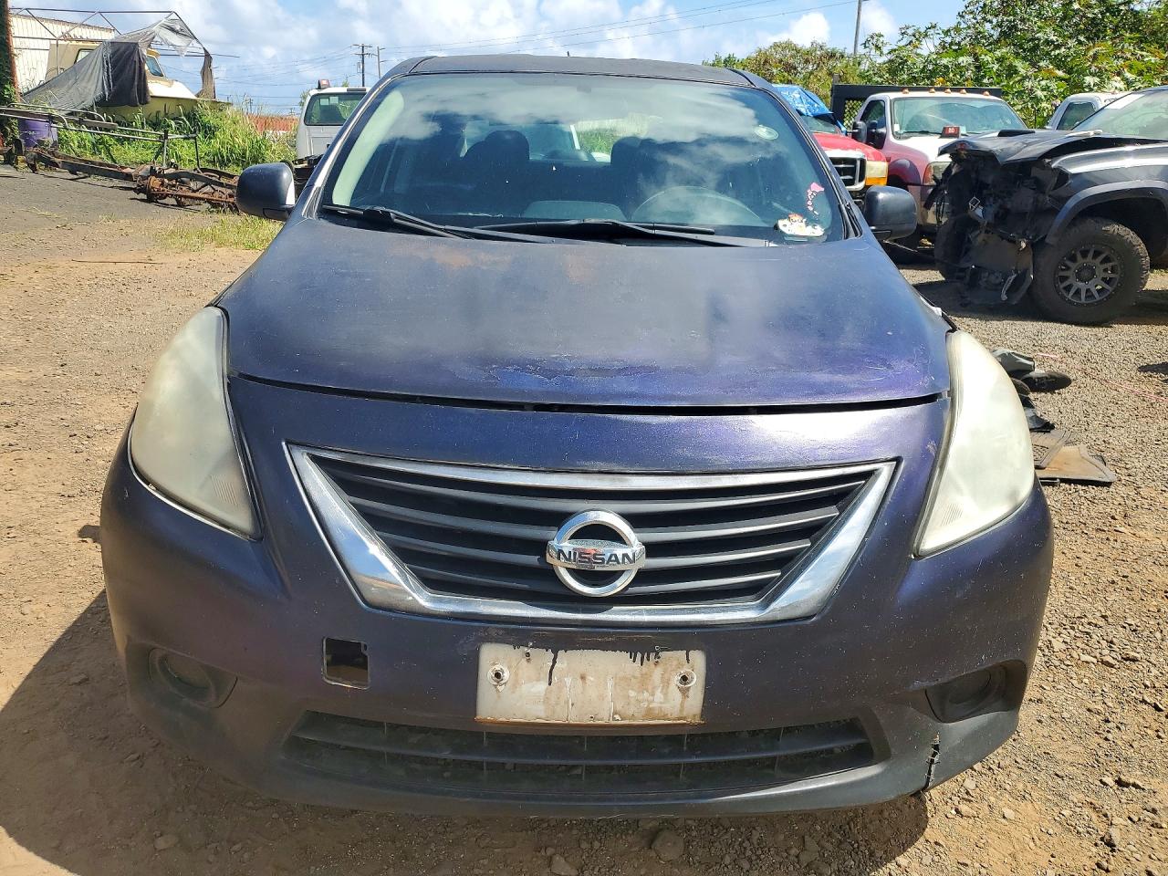 Nissan Versa 1.6 S