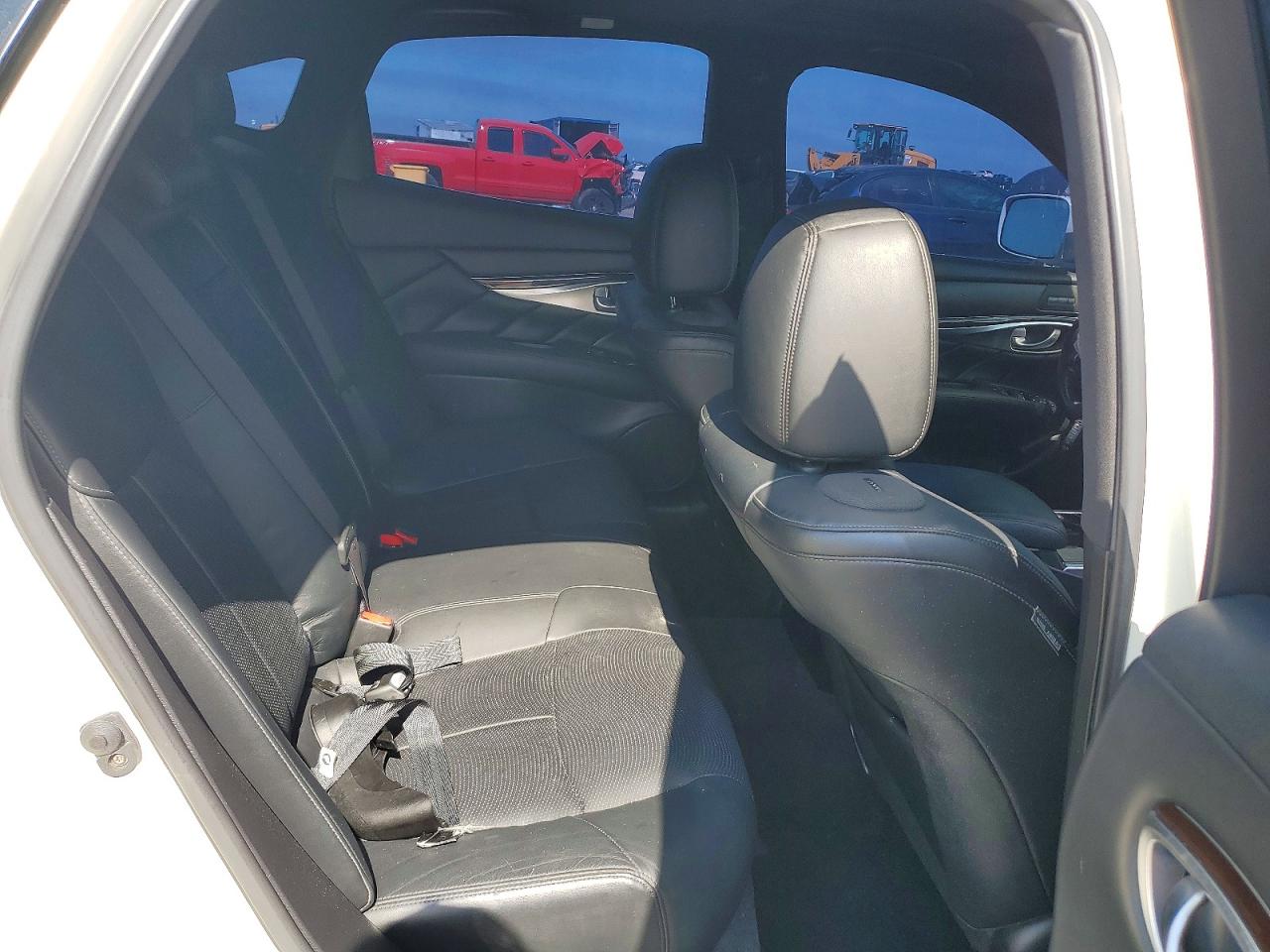 INFINITI M37 X