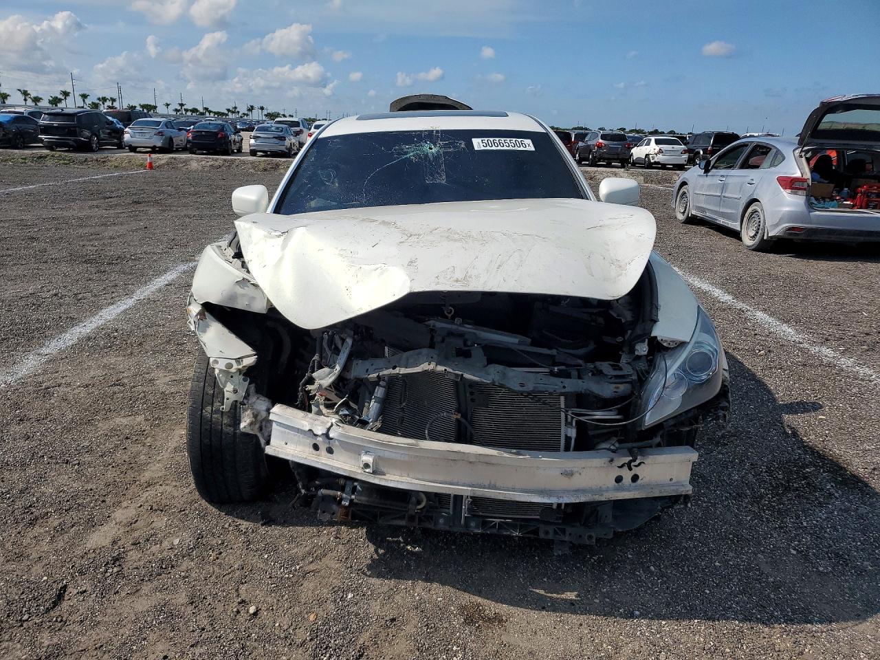 INFINITI M37 X