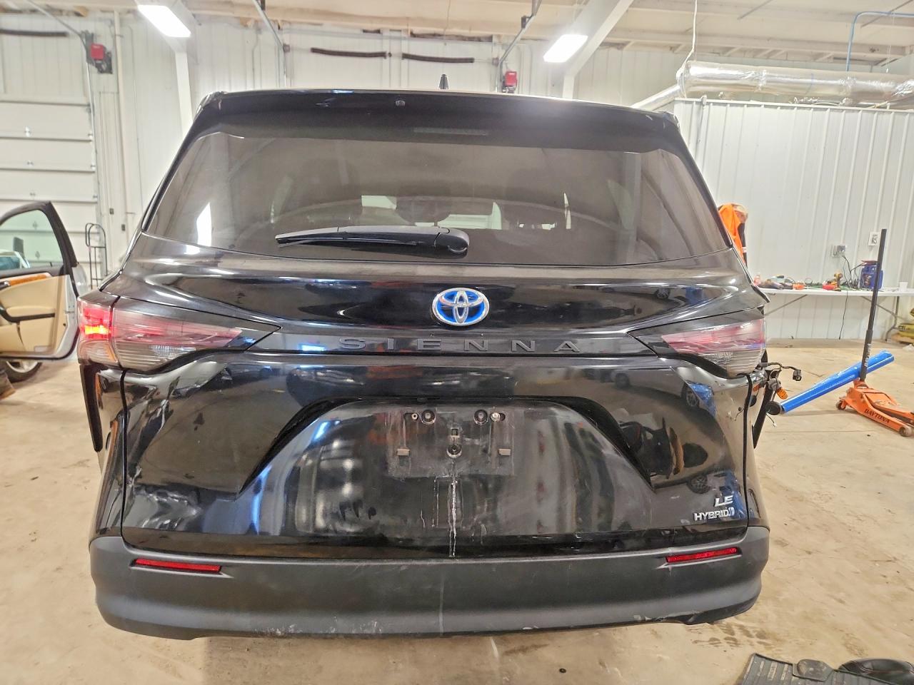 Toyota Sienna Le