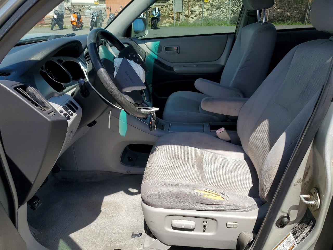 Toyota Highlander Base