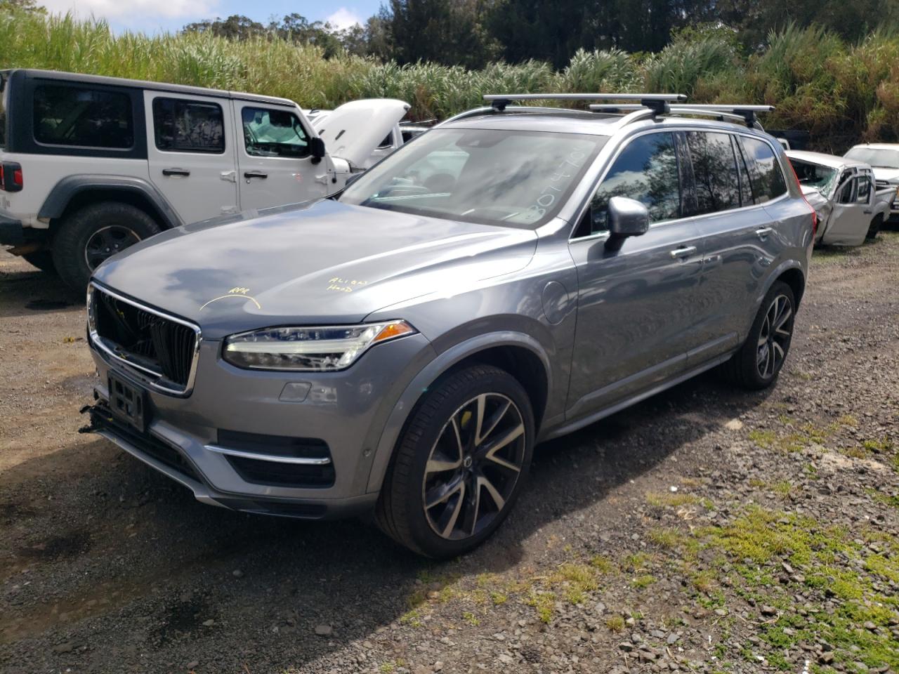 Salvage Volvo XC90 Image