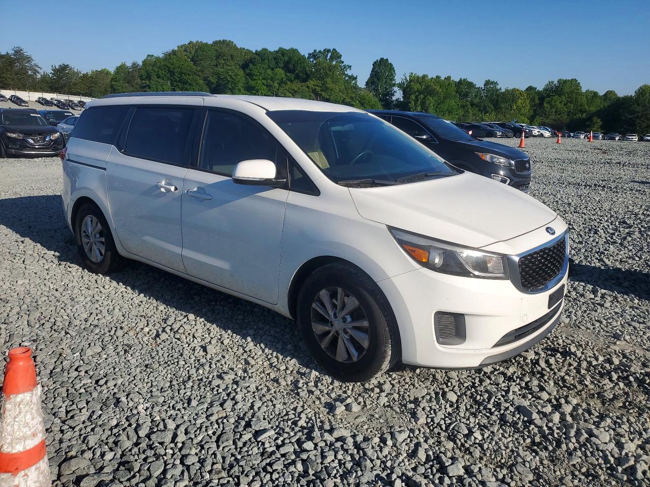 Kia Sedona Lx