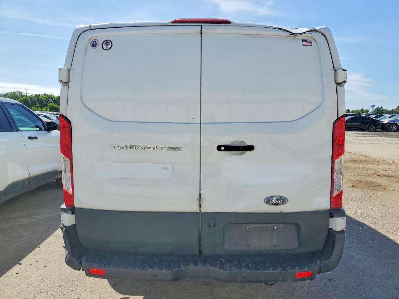 Ford Transit T-250