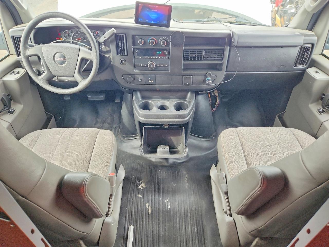 GMC Savana G2500