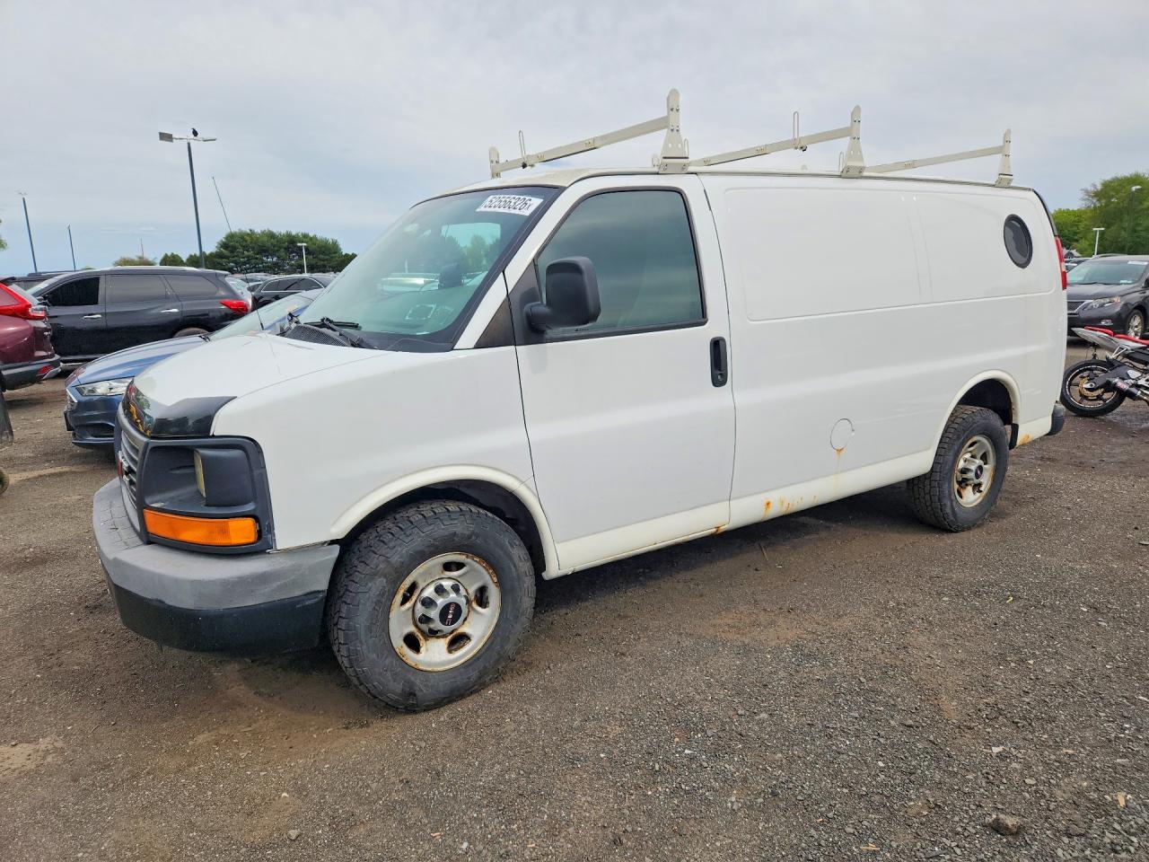 Salvage GMC Savana Image