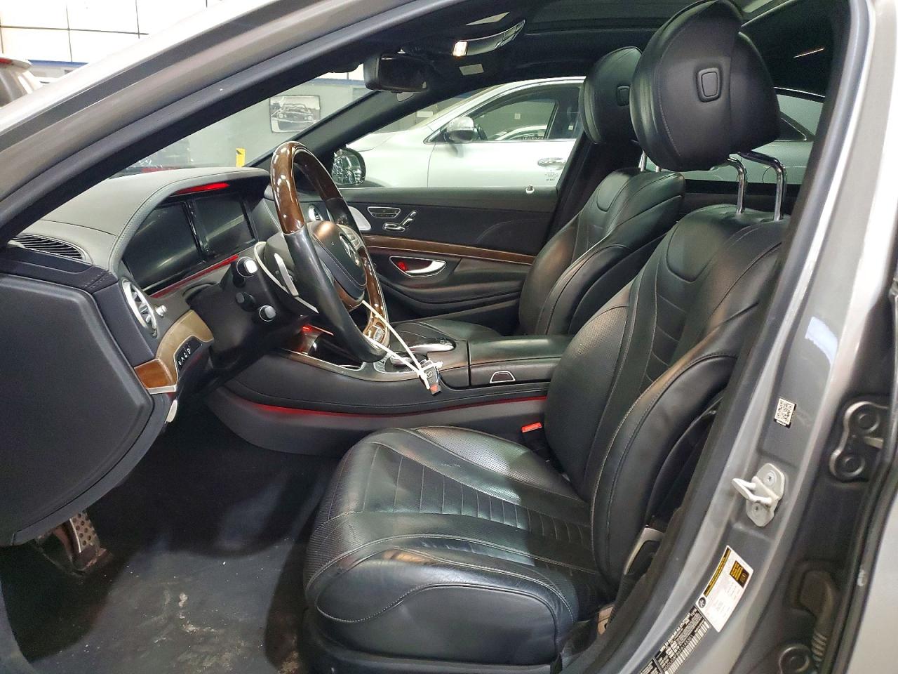 Mercedes-Benz S-Class 550 4matic