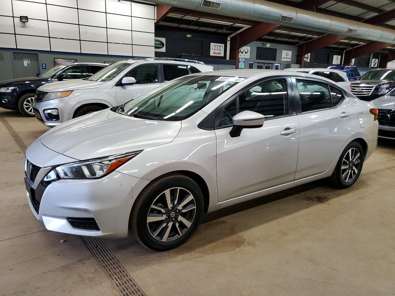 Salvage Nissan Versa Image