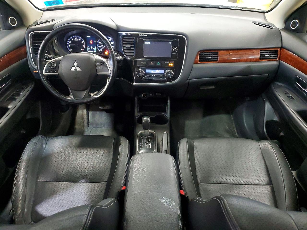 Mitsubishi Outlander Se